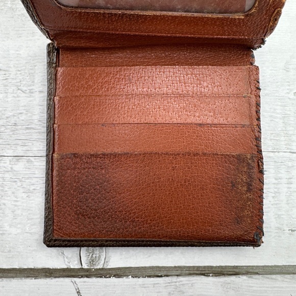 AUTHENTIC Louis Vuitton wallet. Monogram pattern. - Picture 3 of 12